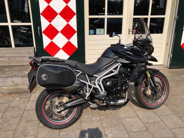 triumph - tiger-800
