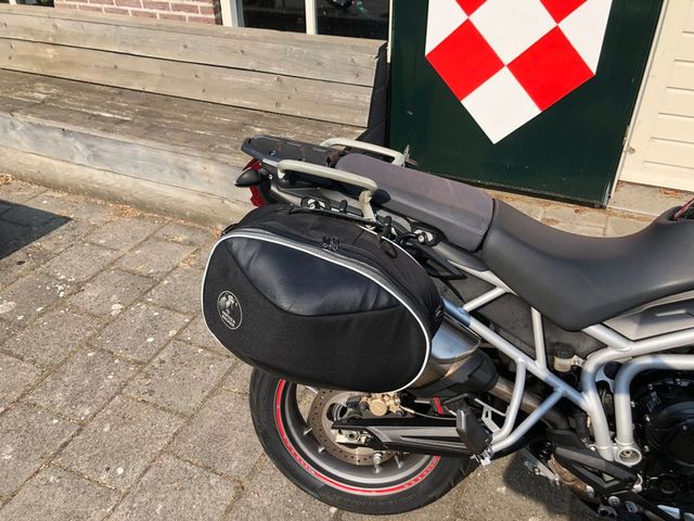 triumph - tiger-800