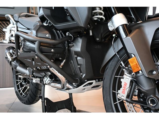 bmw - r-1300-gs-adventure-triple-black