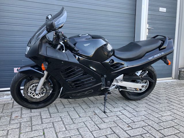 suzuki - rf-900-r
