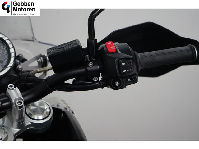 triumph - tiger-800-xrx