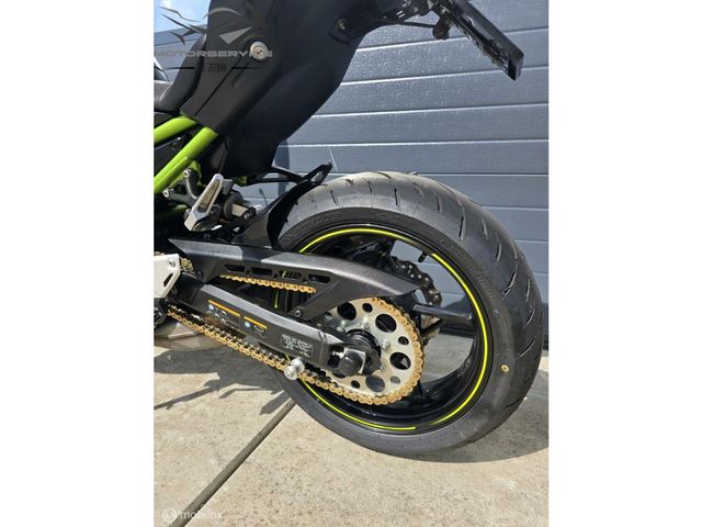 kawasaki - z900