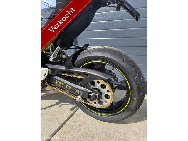 kawasaki - z900