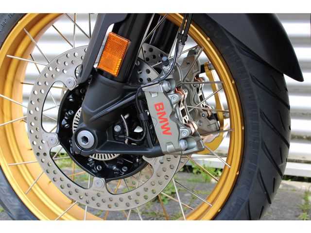 bmw - r-1300-gs-adventure