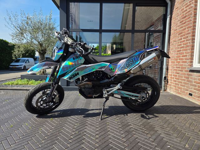 ktm - 690-smc