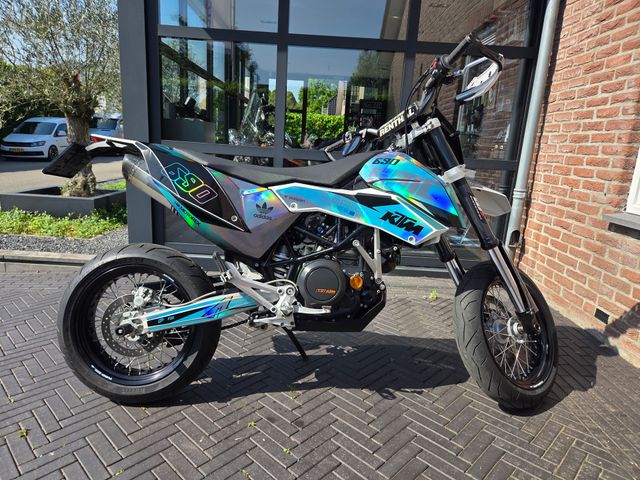 ktm - 690-smc