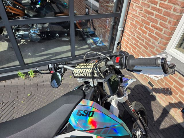 ktm - 690-smc