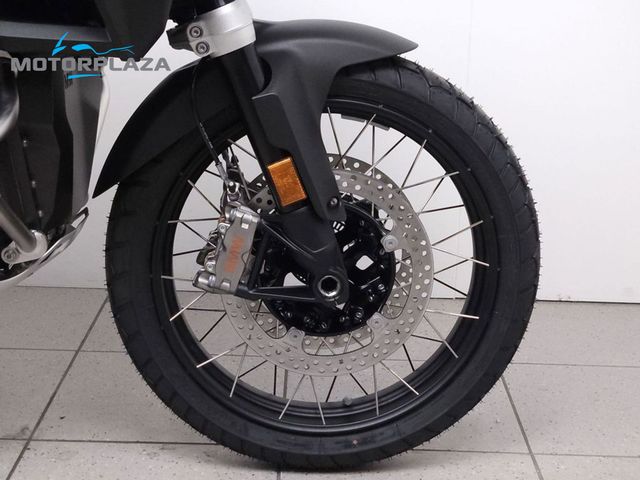 bmw - r-1300-gs-adventure