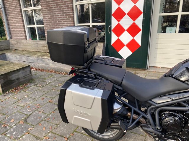 triumph - tiger-800-abs