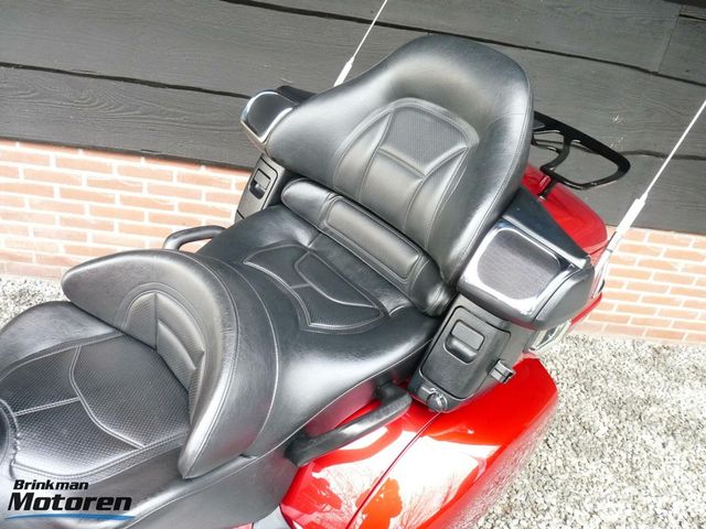 honda - gl-1800-goldwing-c-abs