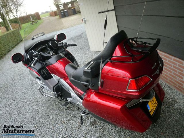 honda - gl-1800-goldwing-c-abs