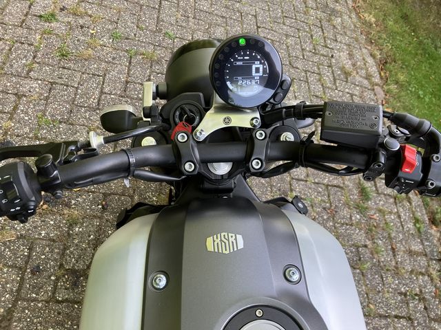 yamaha - xsr-900