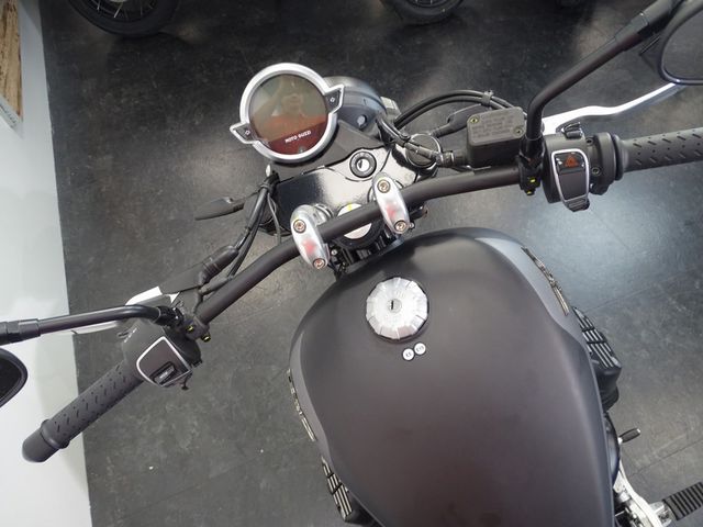 moto-guzzi - v-9-bobber