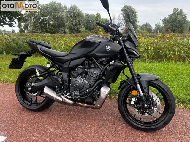 yamaha - mt-07-y-amt