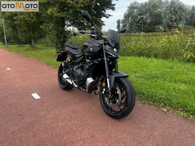 yamaha - mt-07-y-amt