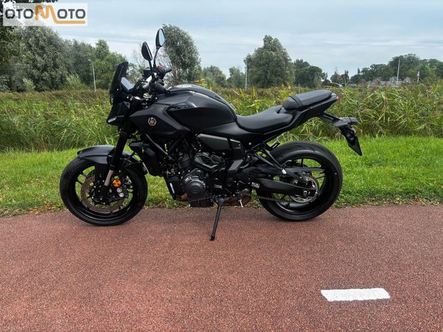 yamaha - mt-07-y-amt
