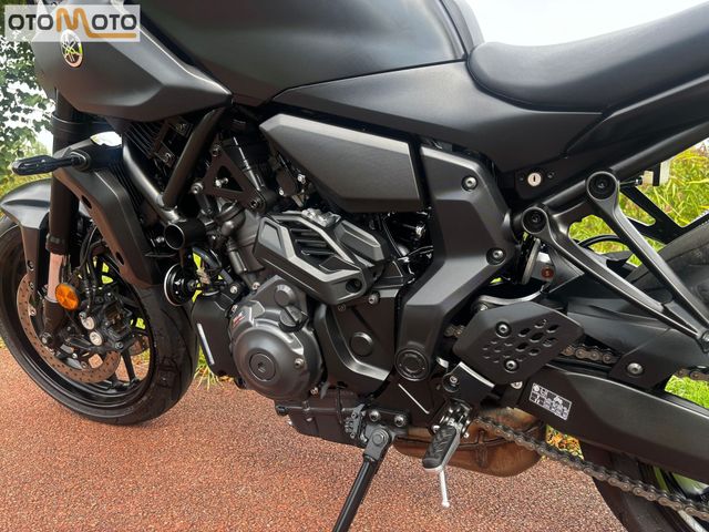 yamaha - mt-07-y-amt