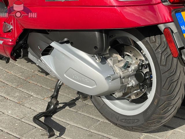 vespa - gts-300-touring