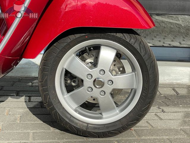 vespa - gts-300-touring