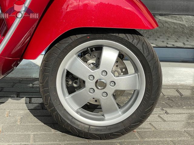 vespa - gts-300-touring