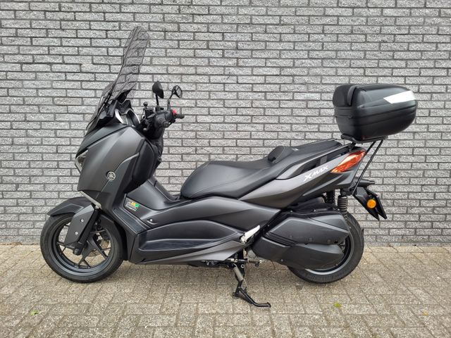 yamaha - x-max-300-abs
