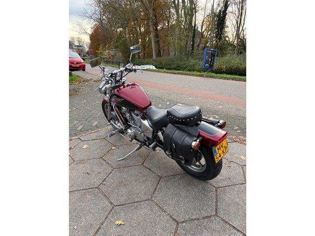 honda - vt-1100-c-shadow