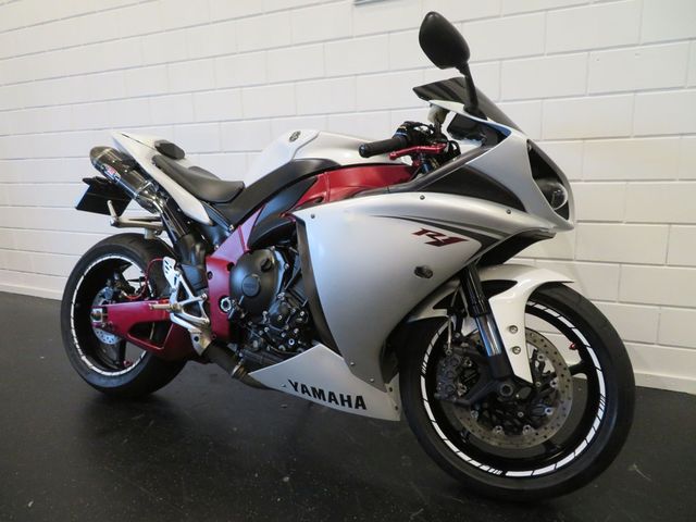 yamaha - yzf-r1