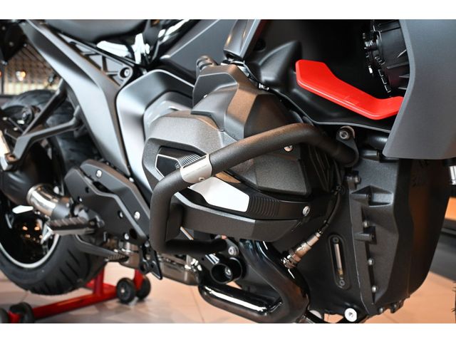 bmw - r-1300-r