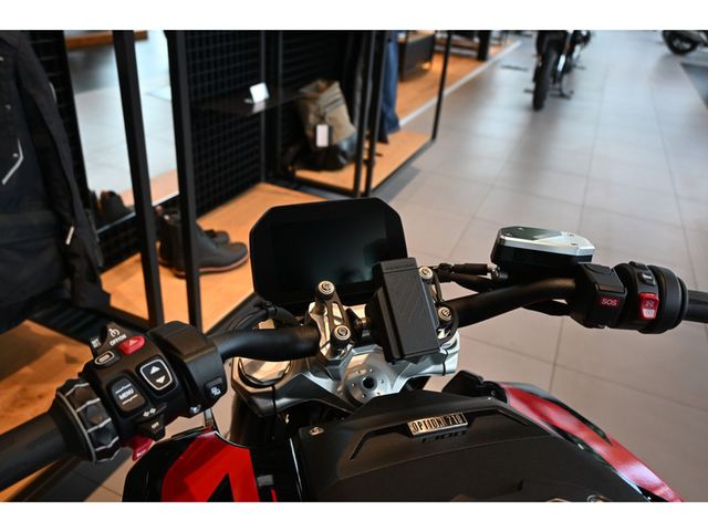 bmw - r-1300-r