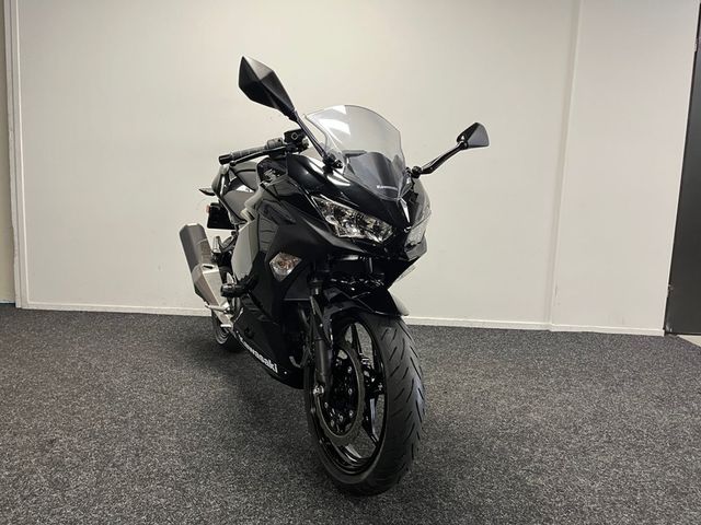 kawasaki - ninja-400