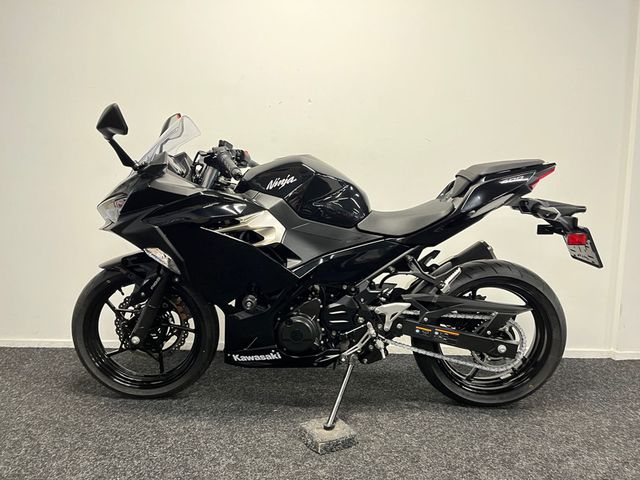 kawasaki - ninja-400
