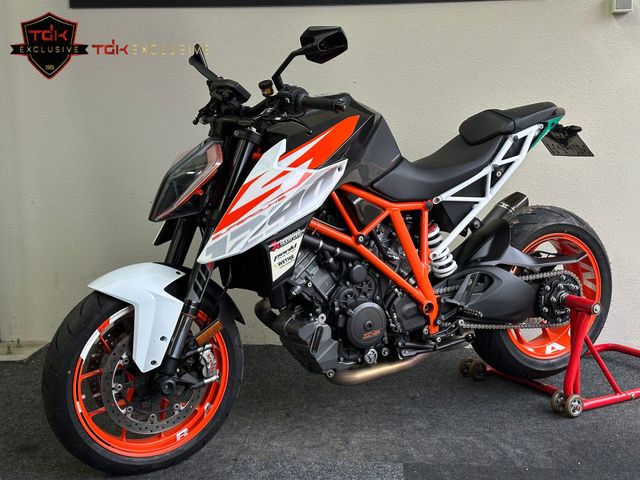 ktm - 1290-super-duke-r