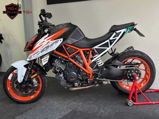 ktm - 1290-super-duke-r