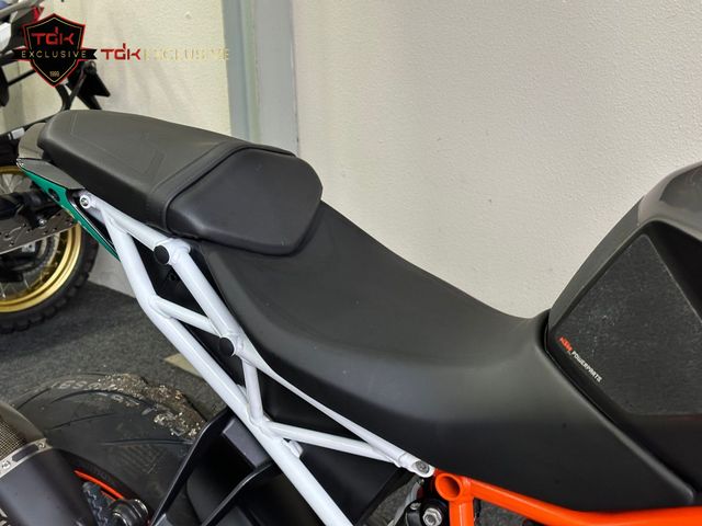 ktm - 1290-super-duke-r