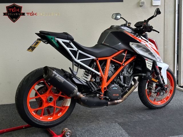 ktm - 1290-super-duke-r