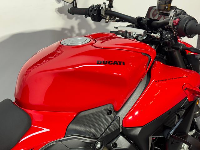 ducati - streetfighter-v4