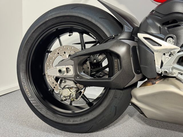 ducati - streetfighter-v4