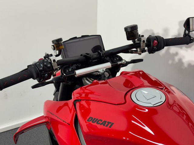 ducati - streetfighter-v4