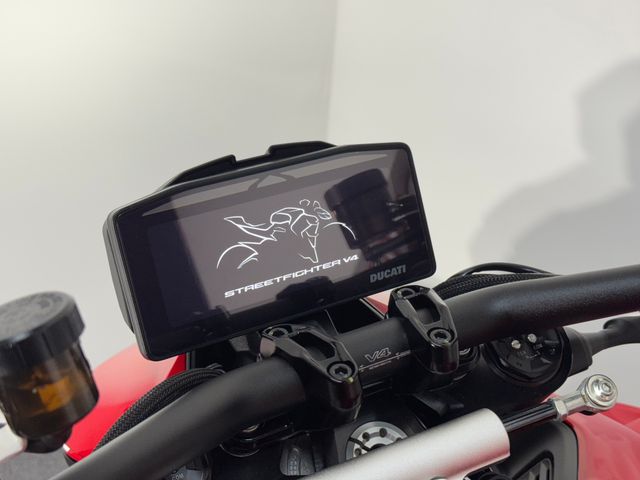 ducati - streetfighter-v4