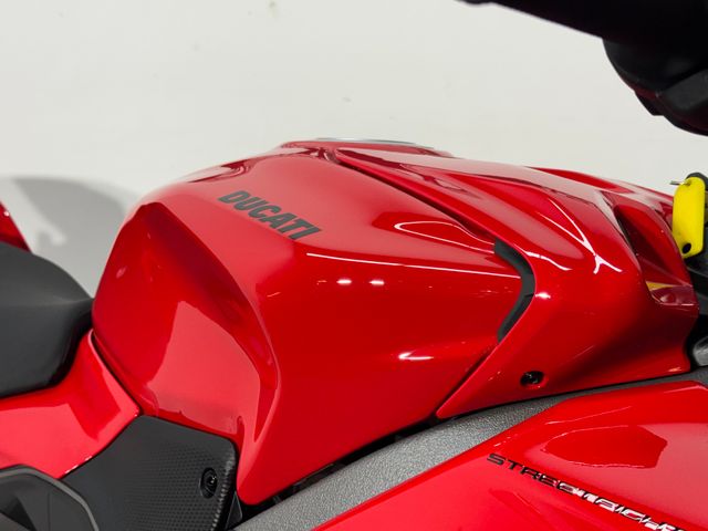 ducati - streetfighter-v4