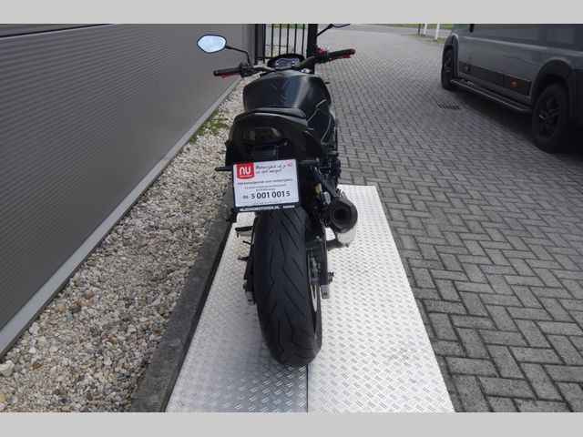 suzuki - gsr-750-a