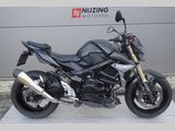 SUZUKI GSR 750 A