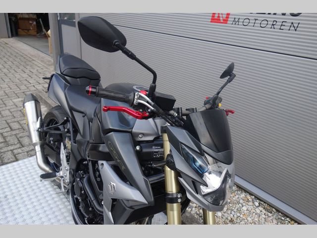 suzuki - gsr-750-a