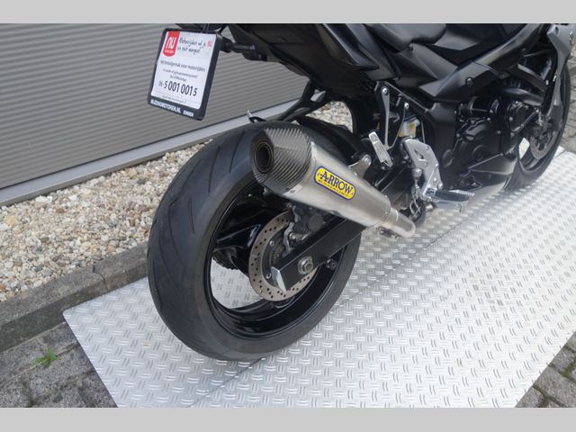 suzuki - gsr-750-a