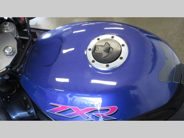 kawasaki - zxr-750