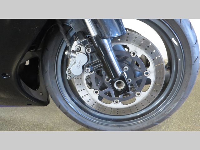 kawasaki - zxr-750