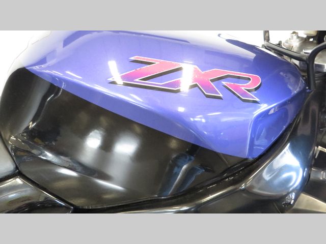 kawasaki - zxr-750
