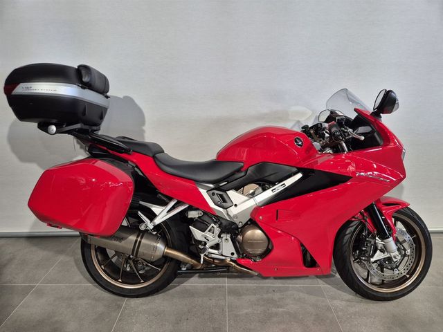 honda - vfr-800-fi-vtec-abs