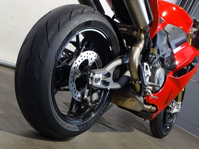 ducati - panigale-v2-s