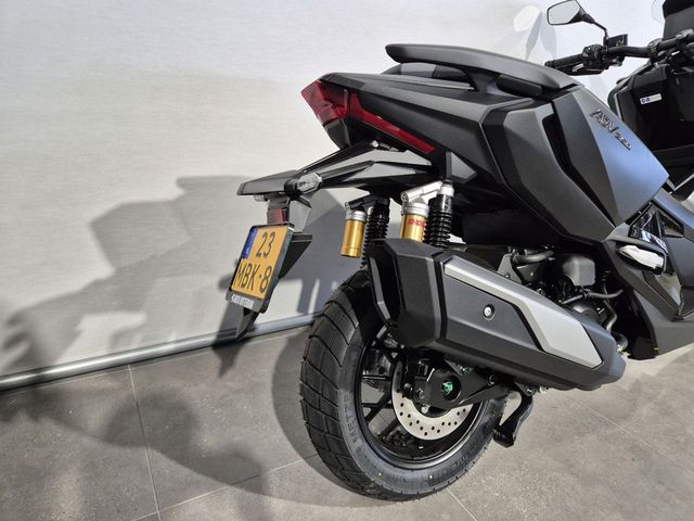 honda - adv-350